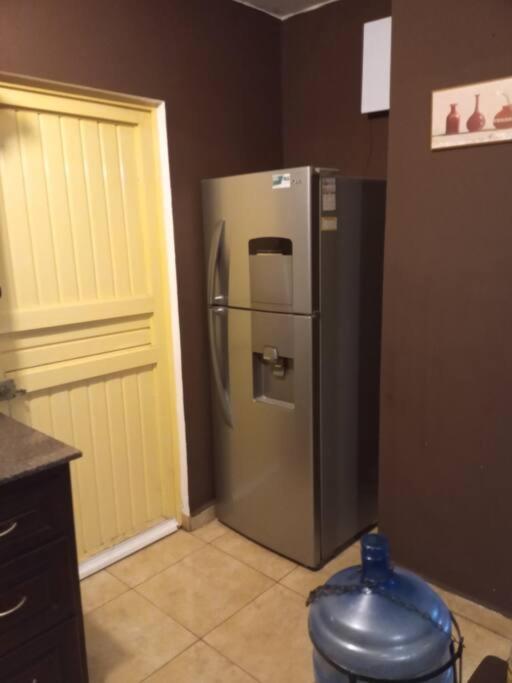 Casa Completa En Privada Y Con Cochera Monclova Eksteriør billede